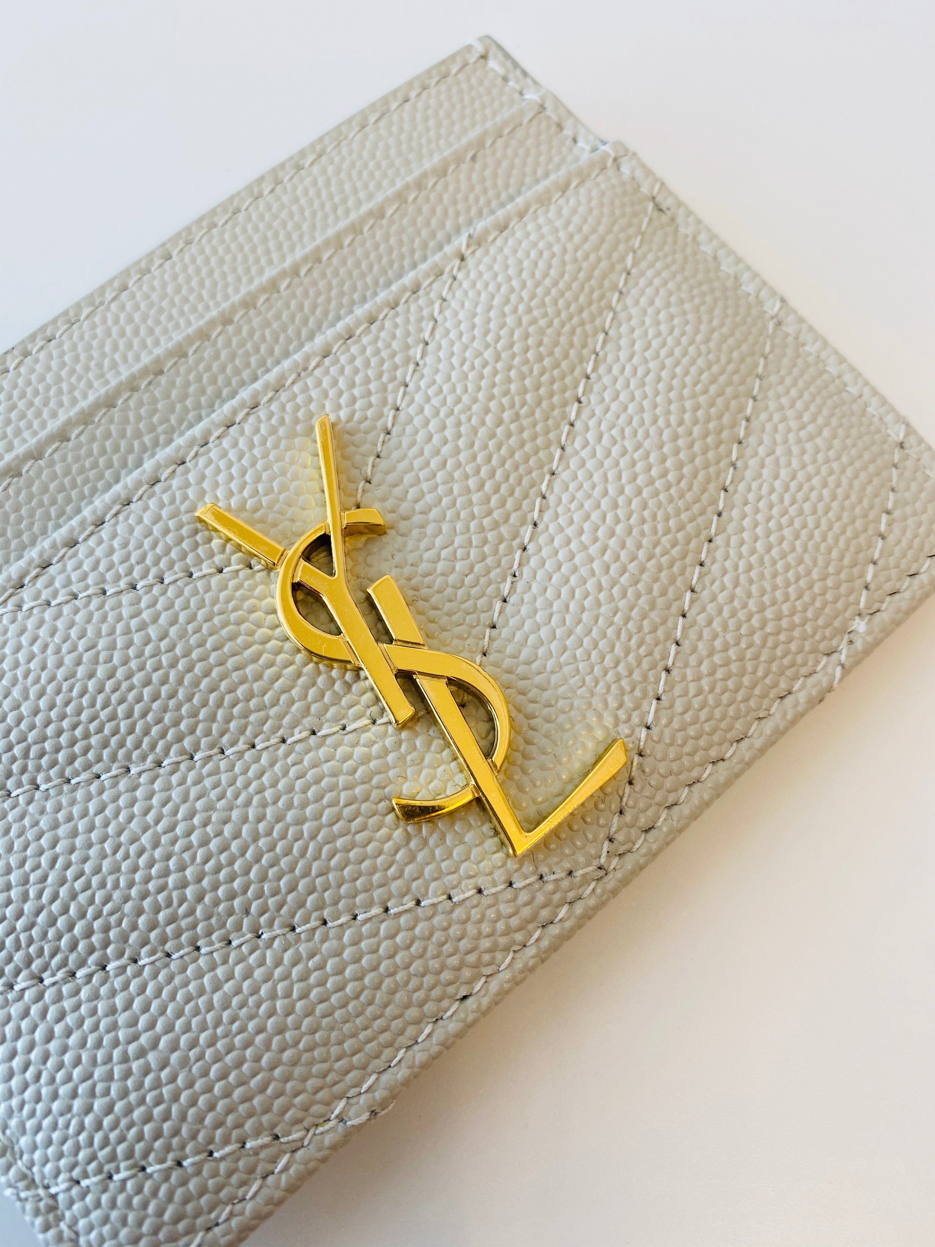 Protecteurs compatibles avec le porte-cartes zippé